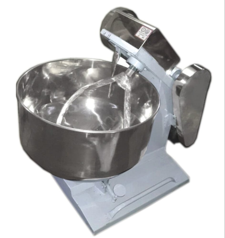 Flour mixing machine